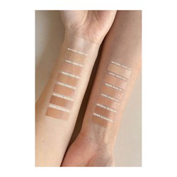 HYALURON LIQUID FOUNDATION Lavera