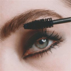 COME CLOSER - MASCARA INFINITE LASH Màdara