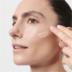 FONDOTINTA Dr. Hauschka