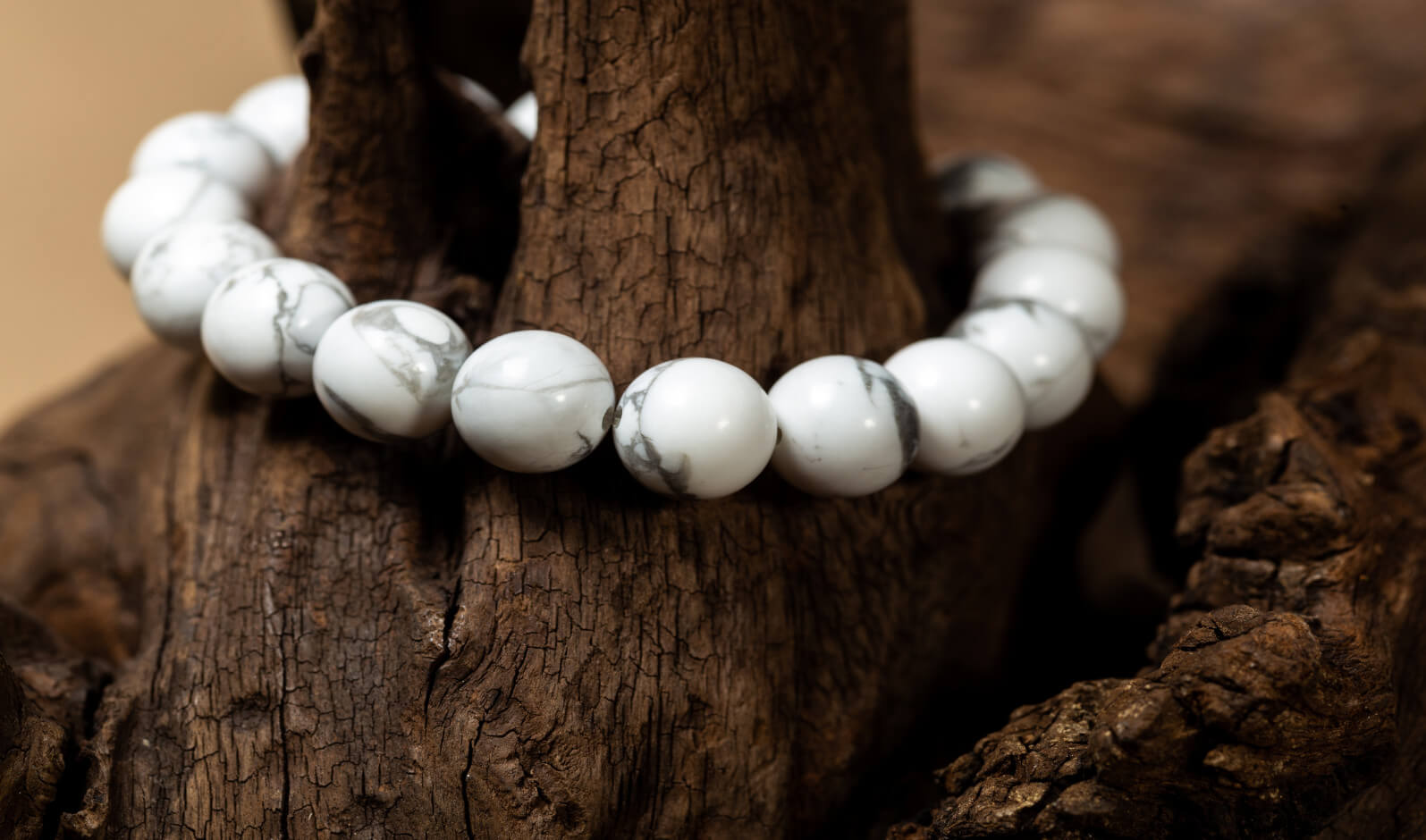 Bracciale in Howlite